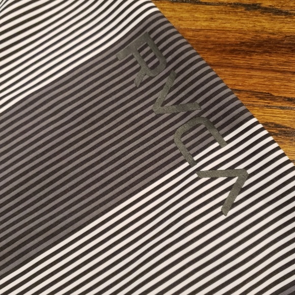 🌊 RVCA Boardshorts - Picture 3 of 4